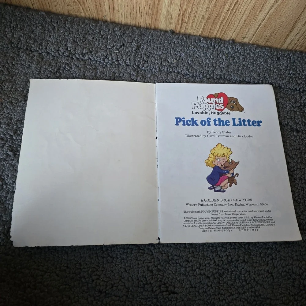 VINTAGE POUND PUPPIES 'PICK OF THE LITTER' - LITTLE GOLDEN BOOK - 1986 PAPERBACK